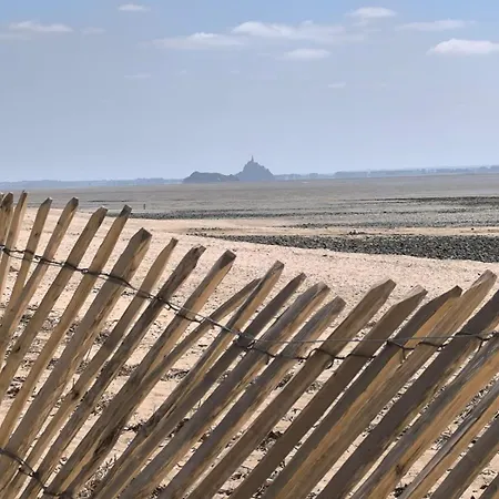 Proche De La Baie Du Mont Michel