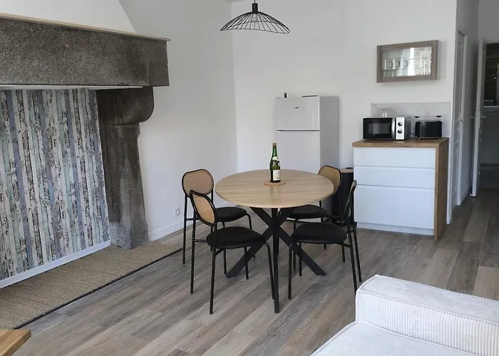 Proche De La Baie Du Mont Michel 아파트 생-장-르-토마